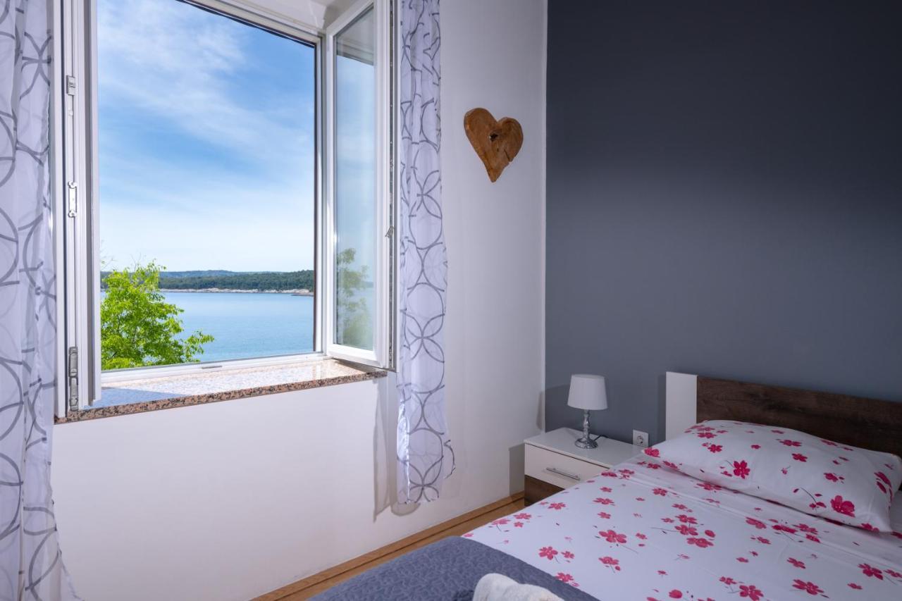 Apartment Dobric Koromačno Buitenkant foto