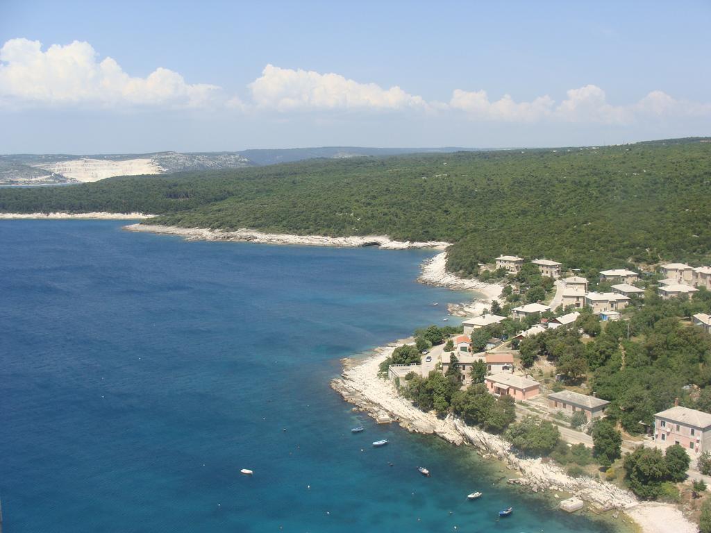 Apartment Dobric Koromačno Buitenkant foto