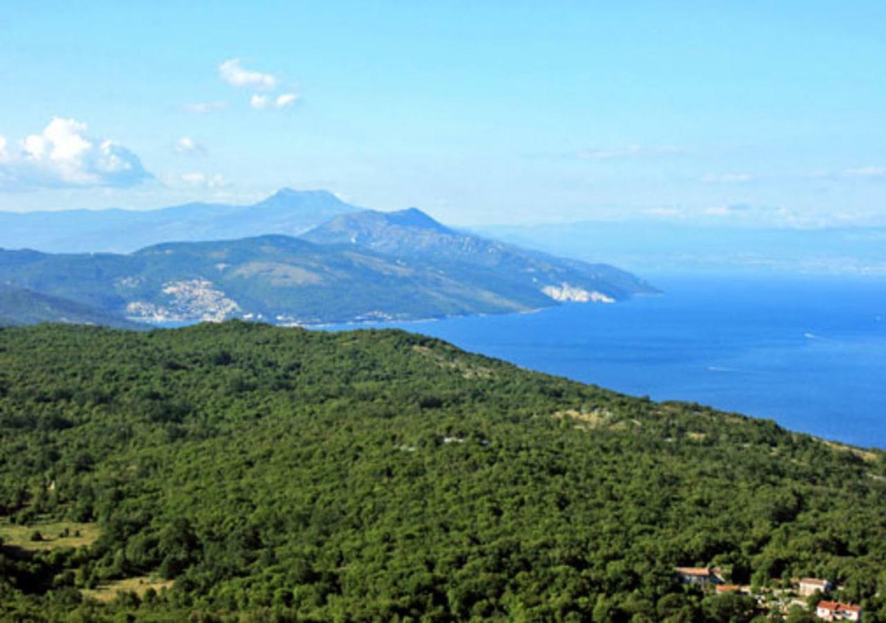 Apartment Dobric Koromačno Buitenkant foto